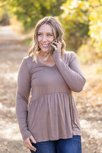 Load image into Gallery viewer, Long Sleeve Sarah Ruffle - Mocha