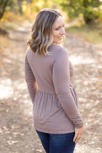 Load image into Gallery viewer, Long Sleeve Sarah Ruffle - Mocha